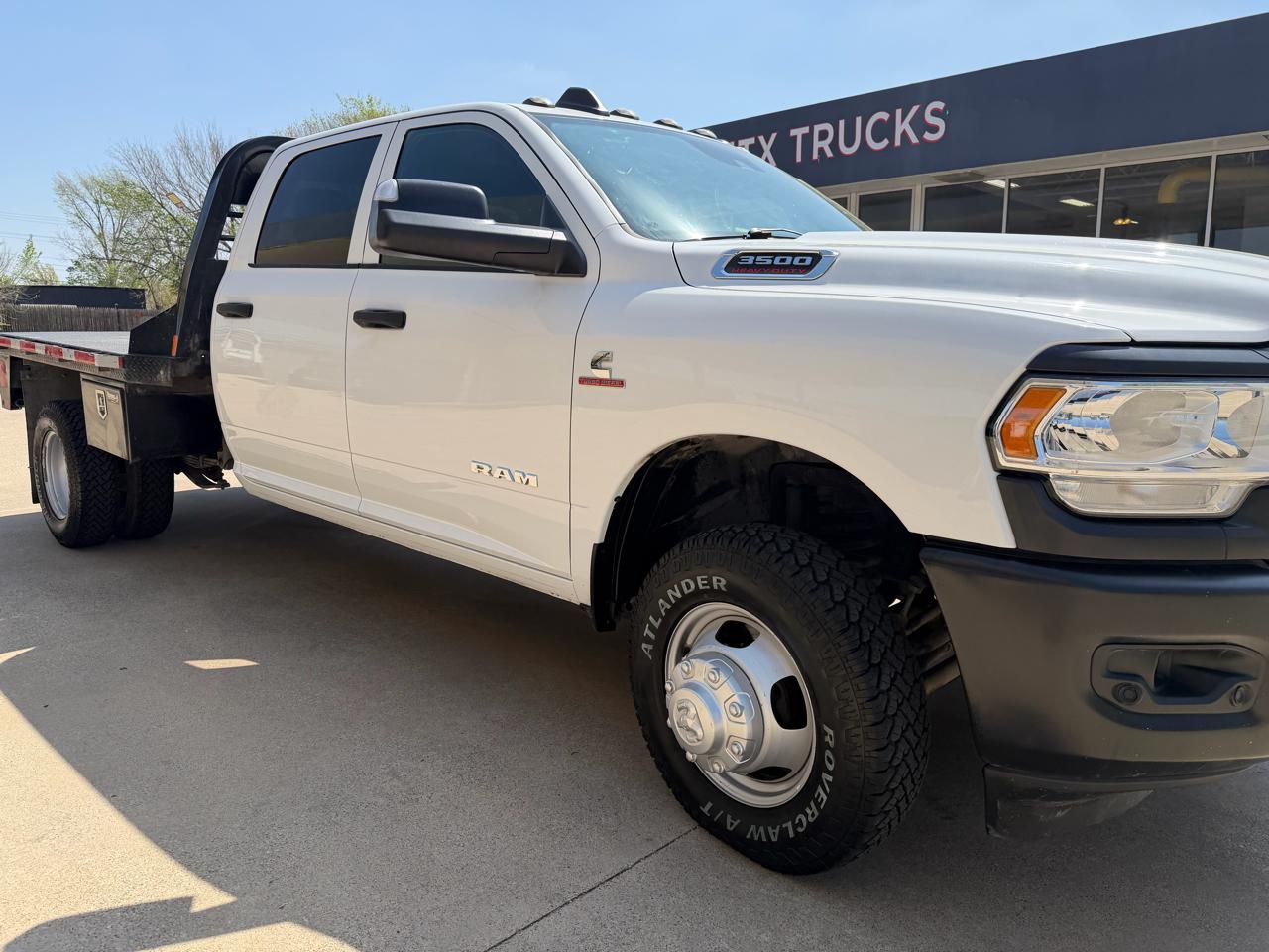RAM 3500 Tradesman Crew Cab 4WD DRW 2022