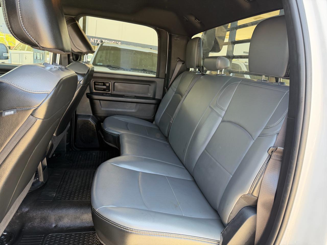 RAM 3500 Tradesman Crew Cab 4WD DRW 2022