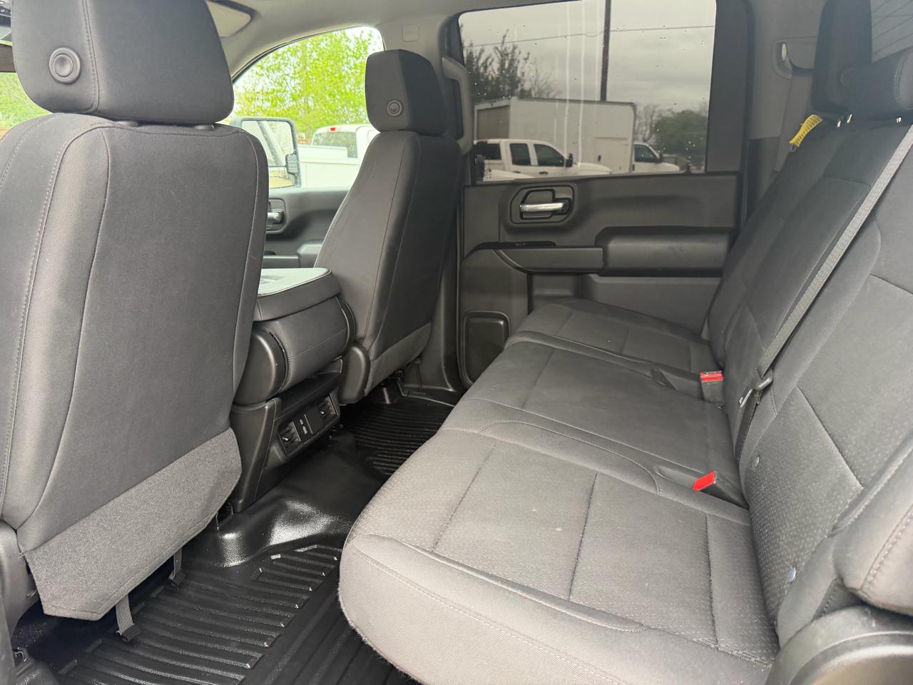 GMC Sierra 3500HD Pro Crew Cab 4WD LB 2024