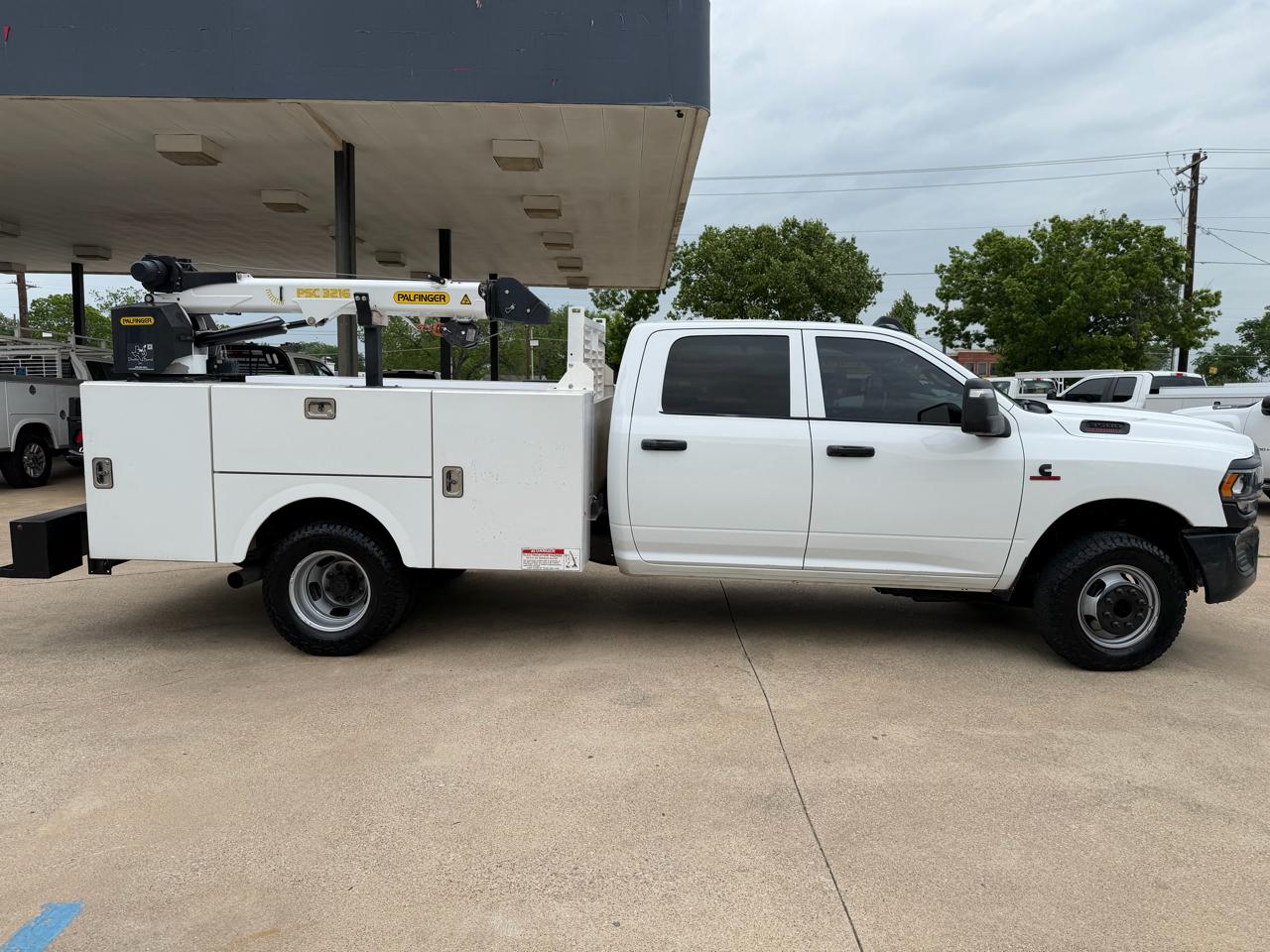 RAM 3500 Crew Cab 4WD DRW 2023