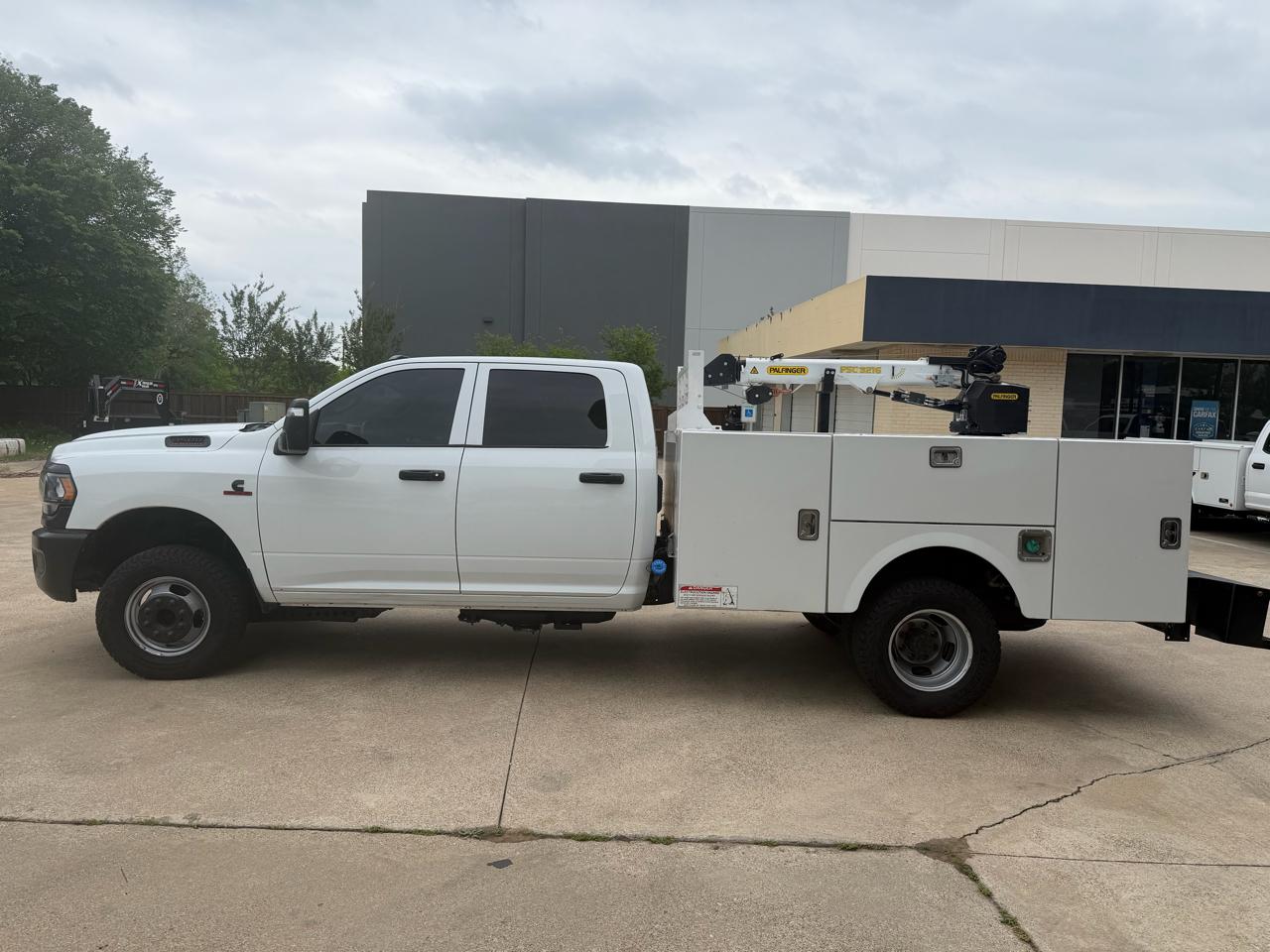 RAM 3500 Crew Cab 4WD DRW 2023