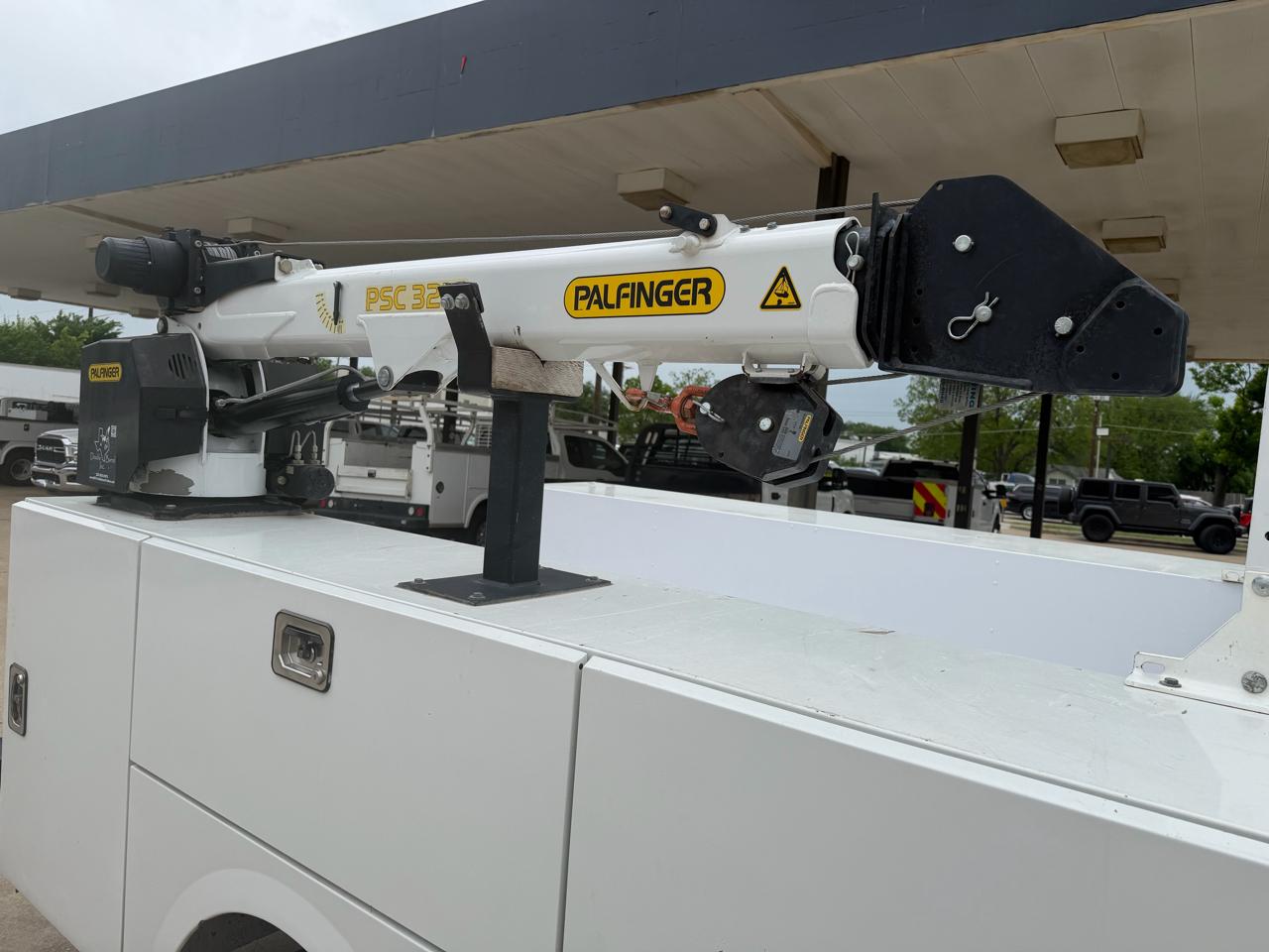 RAM 3500 Crew Cab 4WD DRW 2023