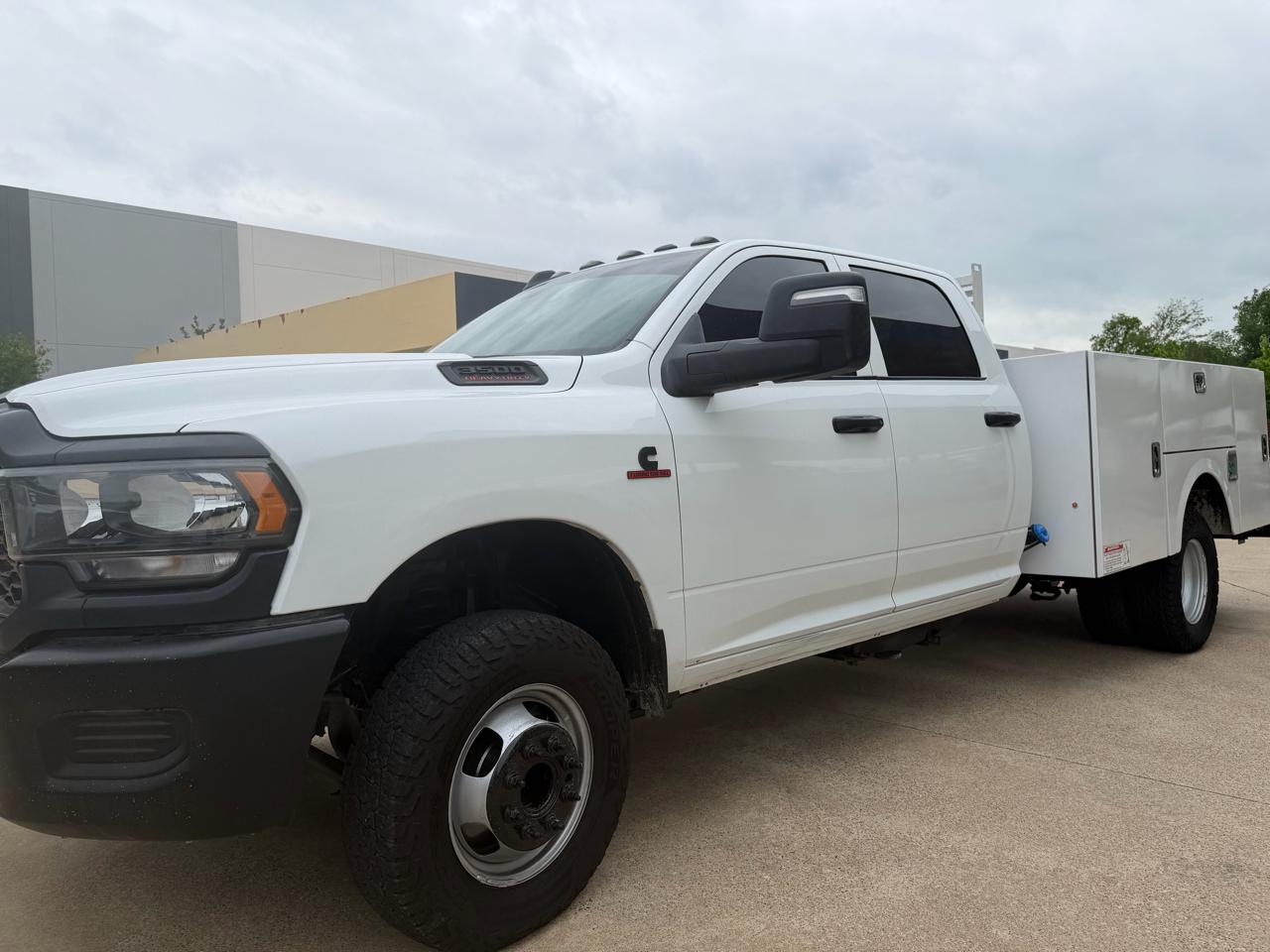 RAM 3500 Crew Cab 4WD DRW 2023