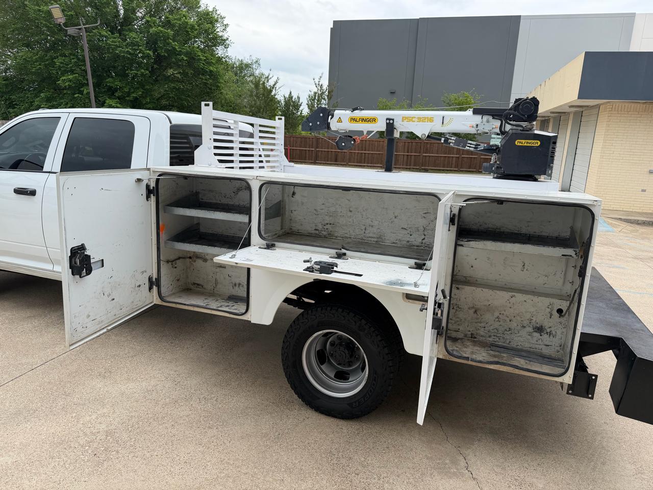 RAM 3500 Crew Cab 4WD DRW 2023