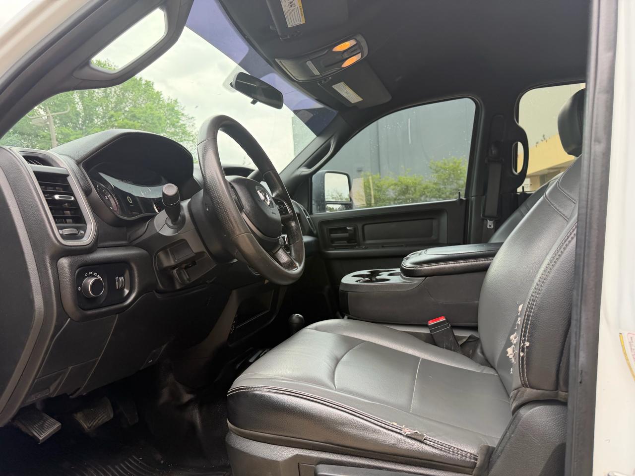 RAM 3500 Crew Cab 4WD DRW 2023