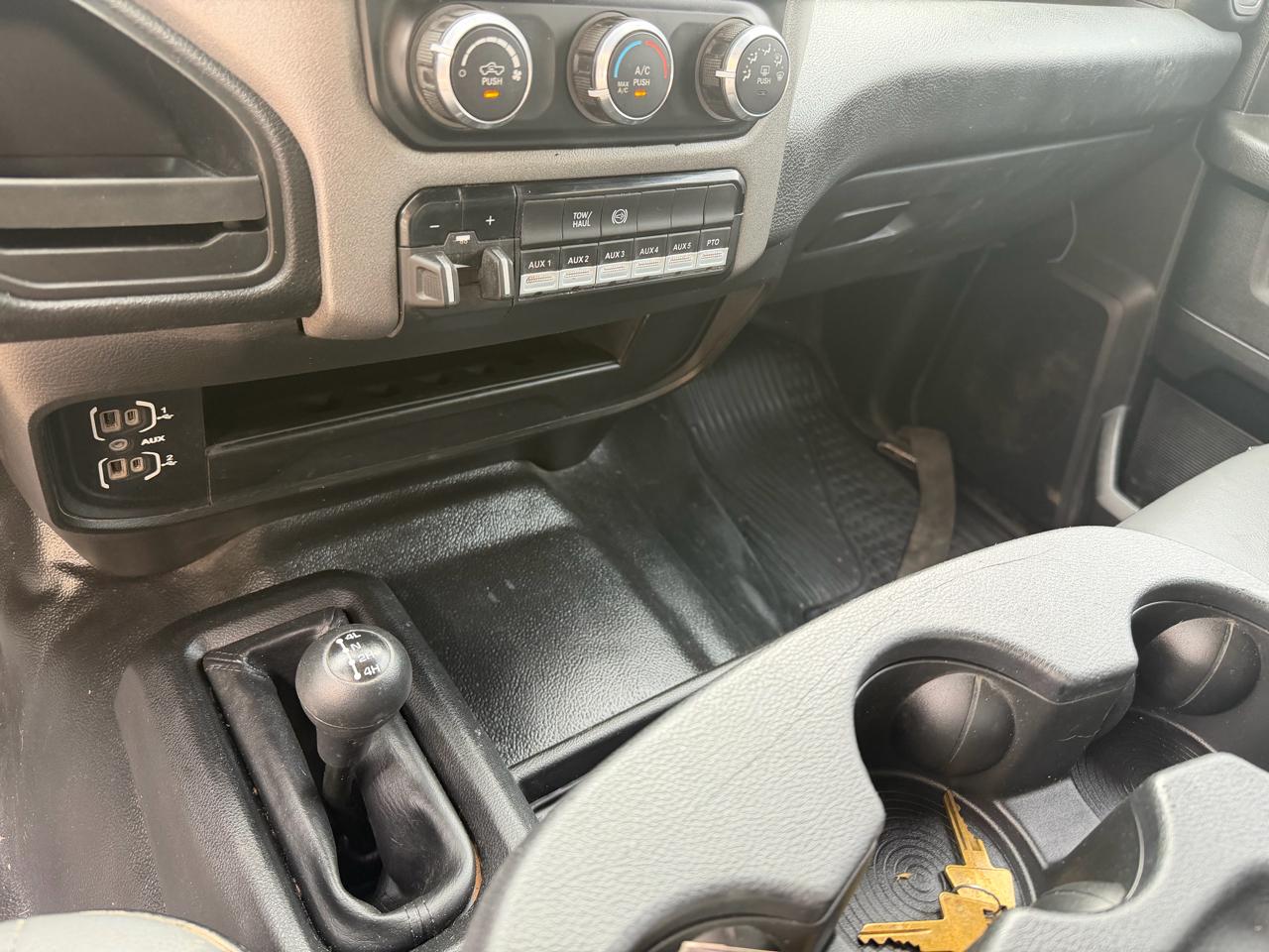 RAM 3500 Crew Cab 4WD DRW 2023