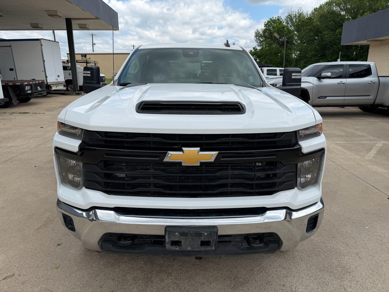 Chevrolet Silverado 2500HD Work Truck Crew Cab Short Box 4WD 2024