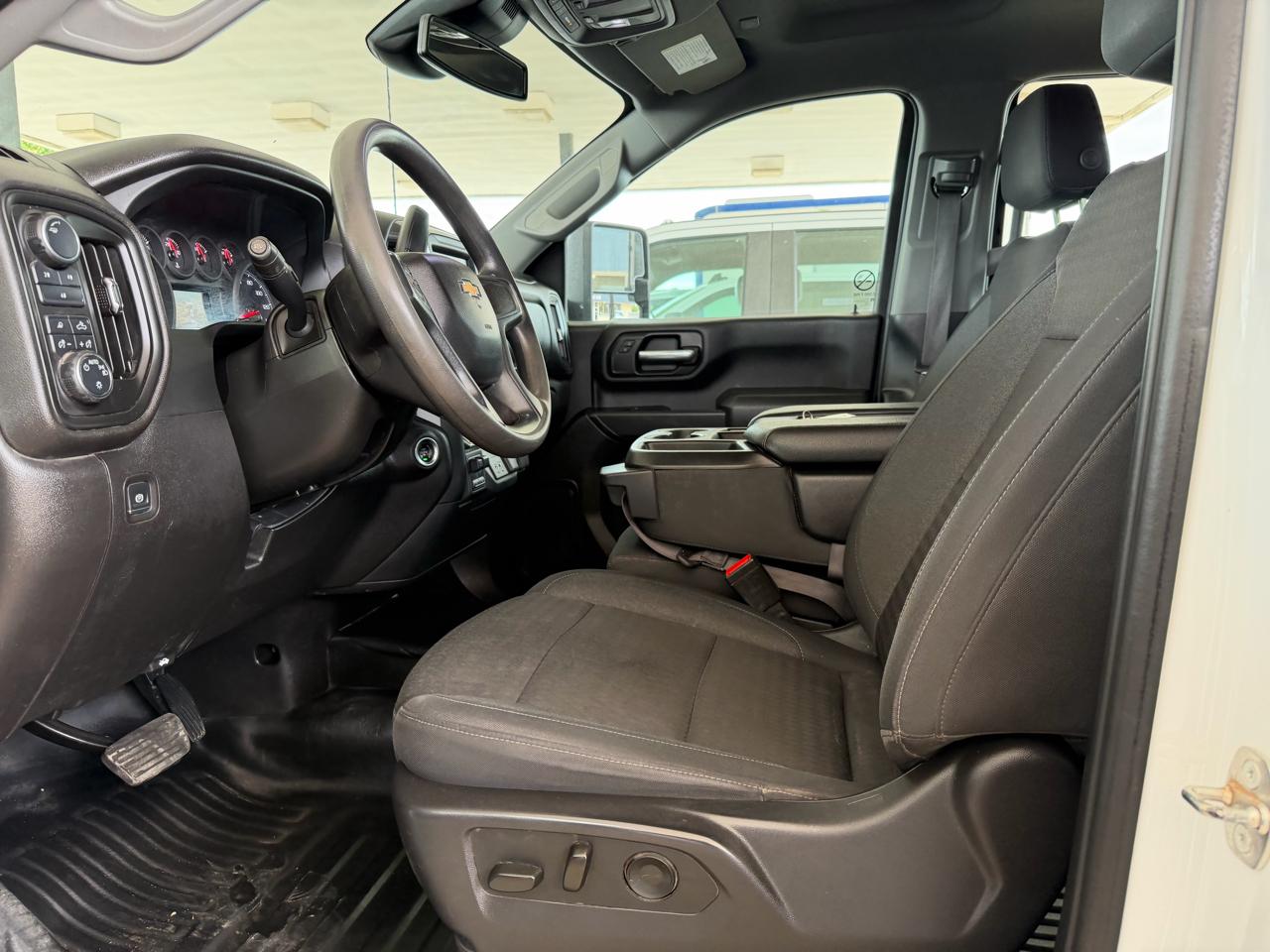 Chevrolet Silverado 2500HD Work Truck Crew Cab Short Box 4WD 2024