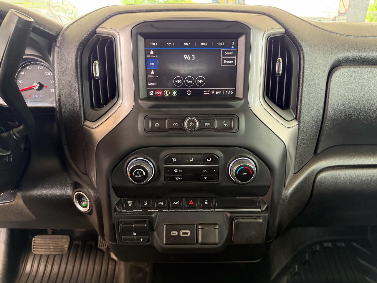 Chevrolet Silverado 2500HD Work Truck Crew Cab Short Box 4WD 2024