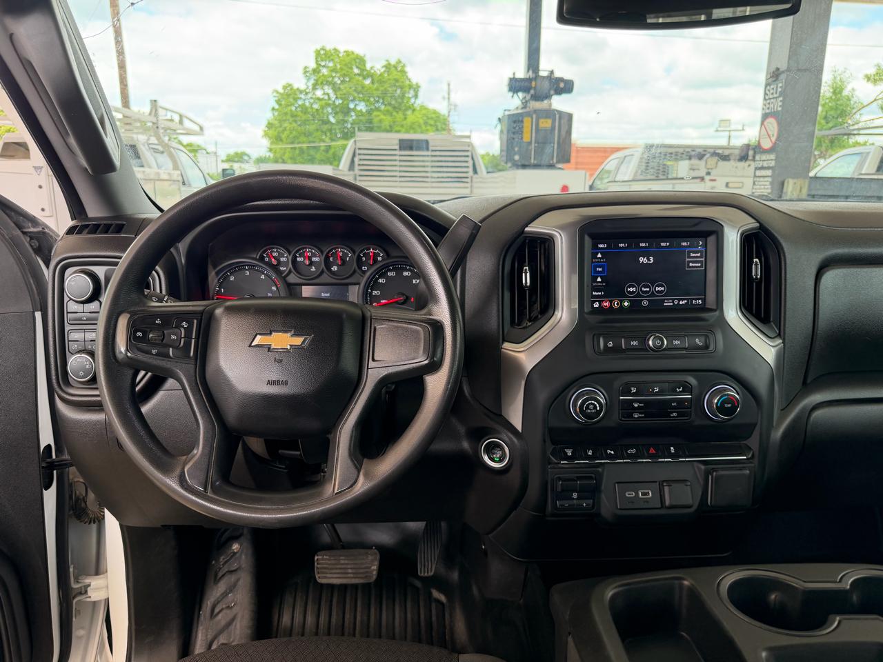 Chevrolet Silverado 2500HD Work Truck Crew Cab Short Box 4WD 2024