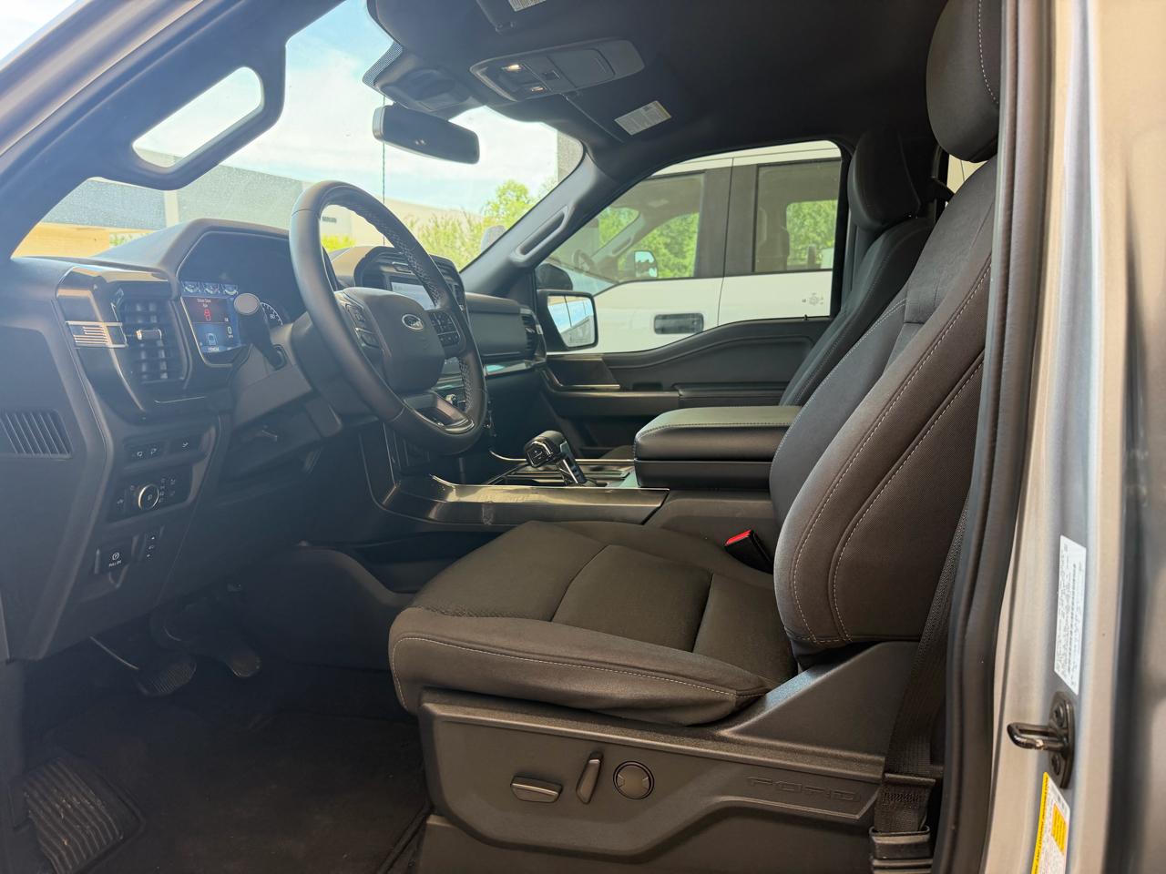 Ford F-150 XLT Reg. Cab Short Bed 2WD 2023