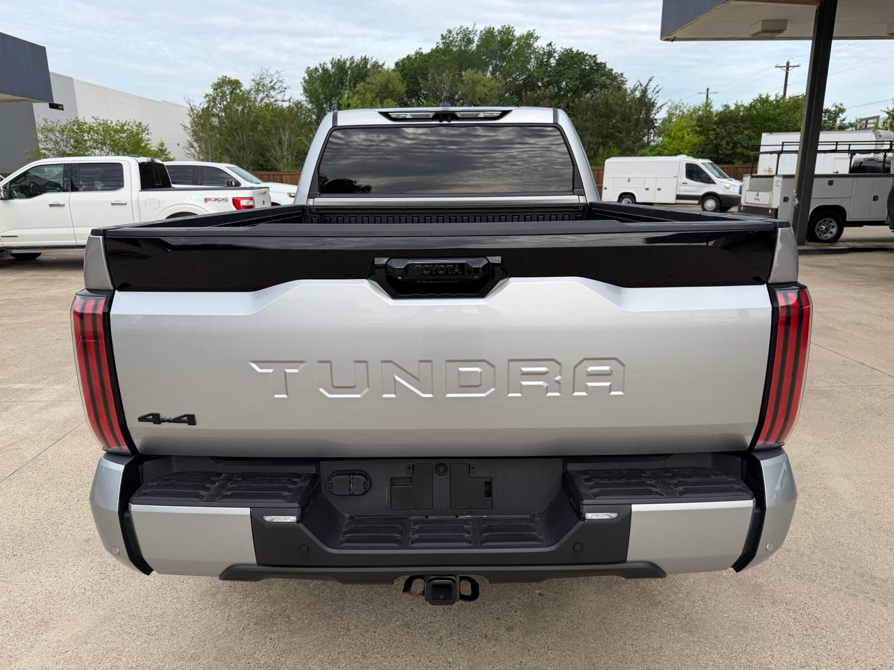 Toyota Tundra Limited CrewMax 4WD Long Bed 2024