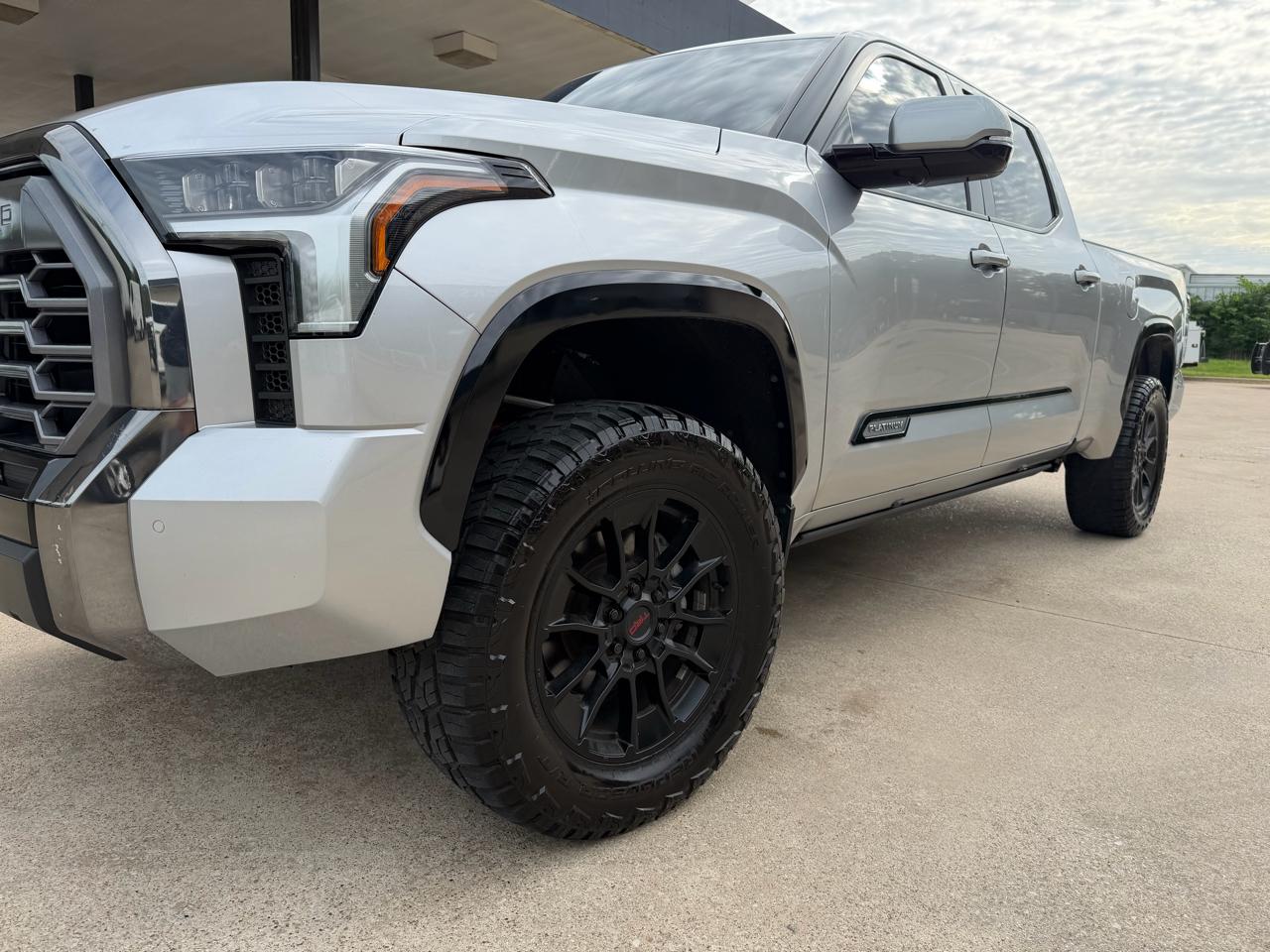 Toyota Tundra Limited CrewMax 4WD Long Bed 2024
