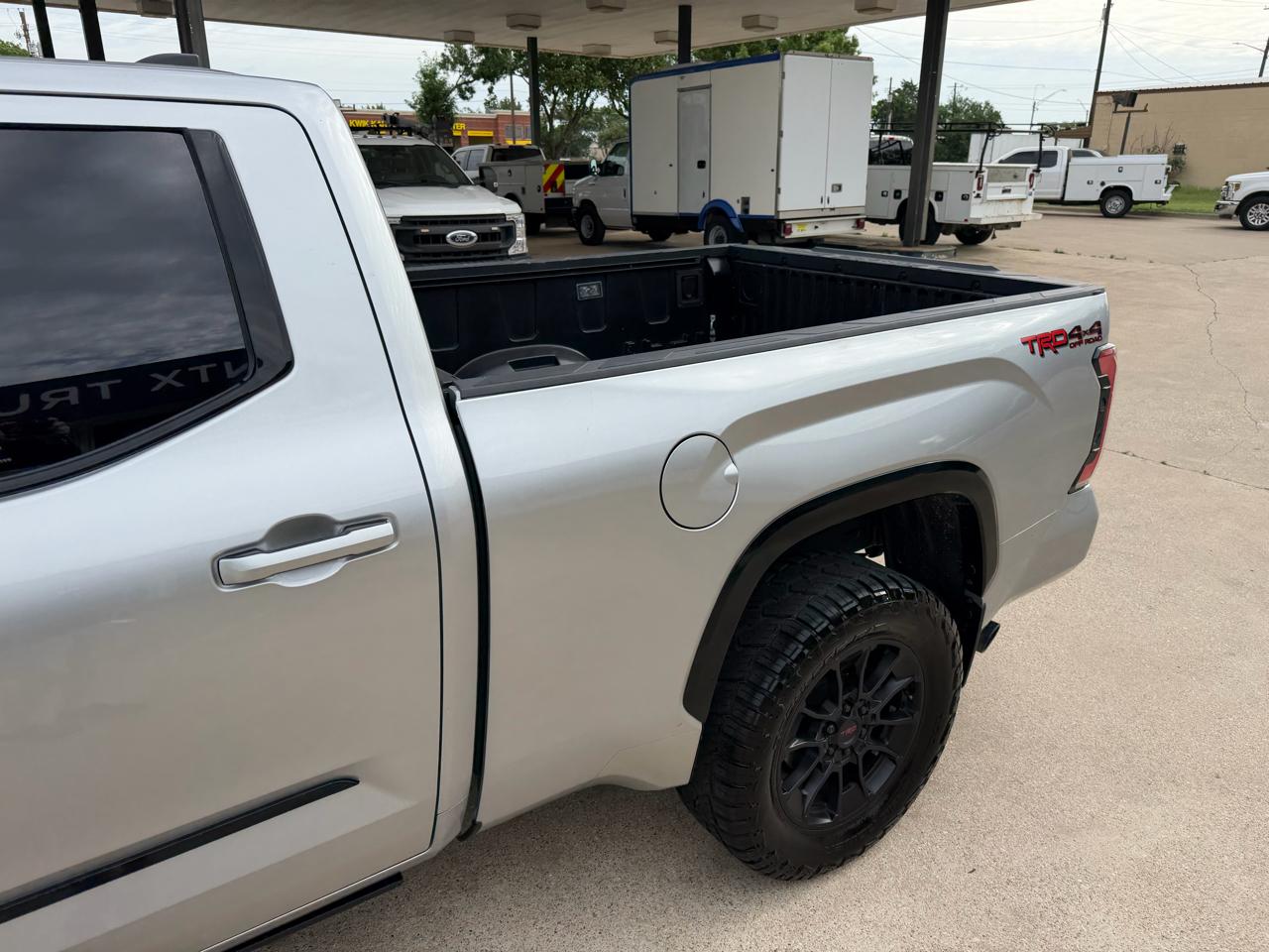 Toyota Tundra Limited CrewMax 4WD Long Bed 2024