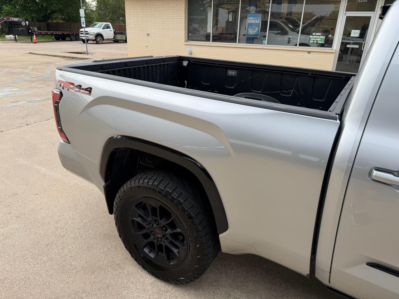 Toyota Tundra Limited CrewMax 4WD Long Bed 2024