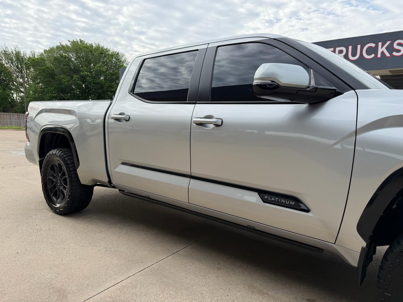 Toyota Tundra Limited CrewMax 4WD Long Bed 2024