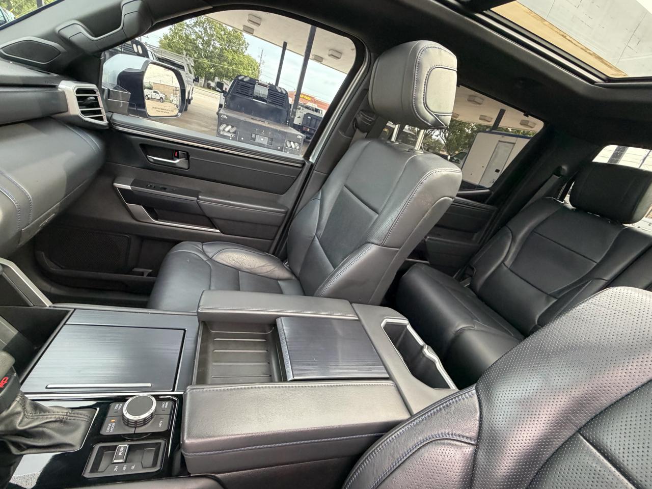 Toyota Tundra Limited CrewMax 4WD Long Bed 2024