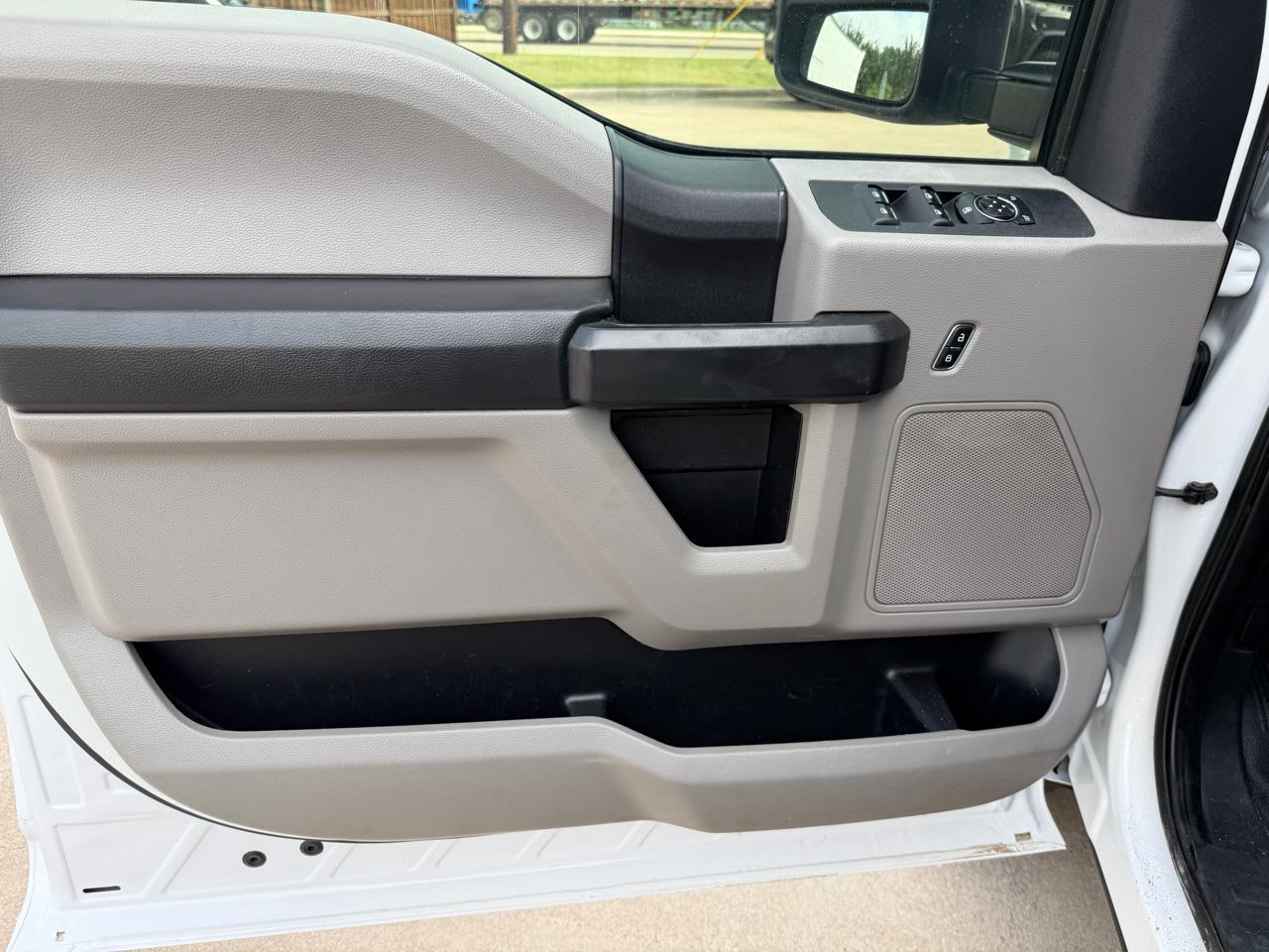 Ford F-250 SD XL Crew Cab LWB 4WD 2019