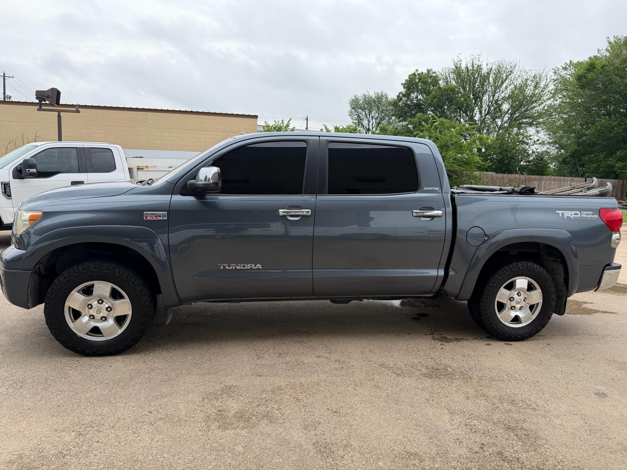 Toyota Tundra Limited CrewMax 5.7L 2WD 2008