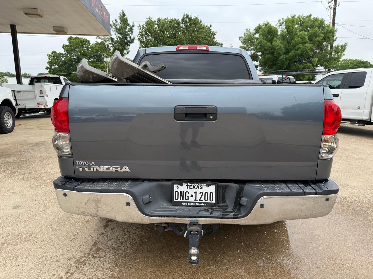 Toyota Tundra Limited CrewMax 5.7L 2WD 2008