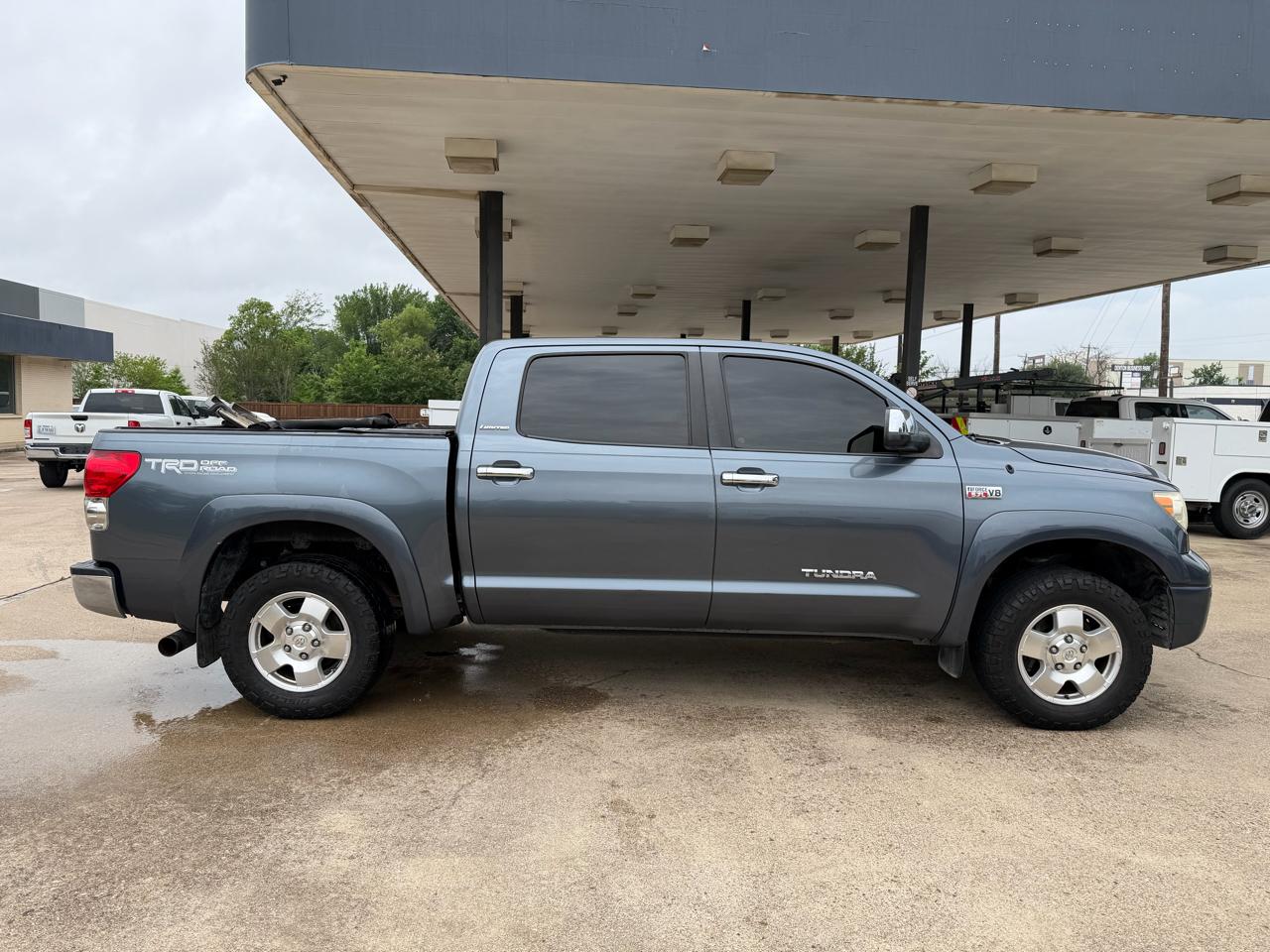 Toyota Tundra Limited CrewMax 5.7L 2WD 2008