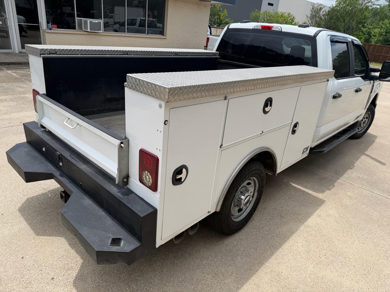 Ford F-250 SD XL Crew Cab 4WD 2023
