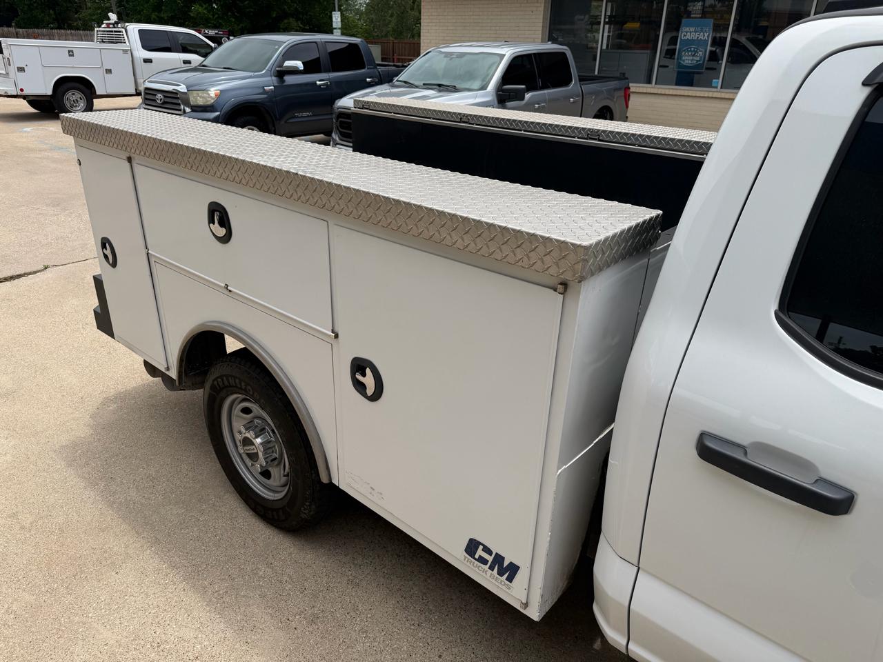 Ford F-250 SD XL Crew Cab 4WD 2023