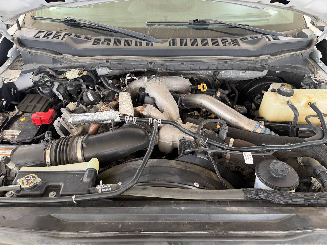 Ford F-250 SD XL Crew Cab 4WD 2023