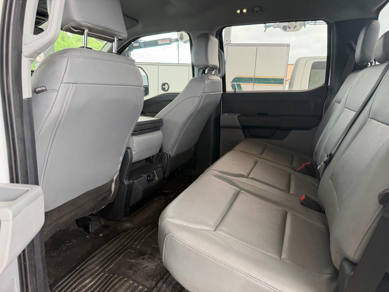 Ford F-250 SD XL Crew Cab 4WD 2023
