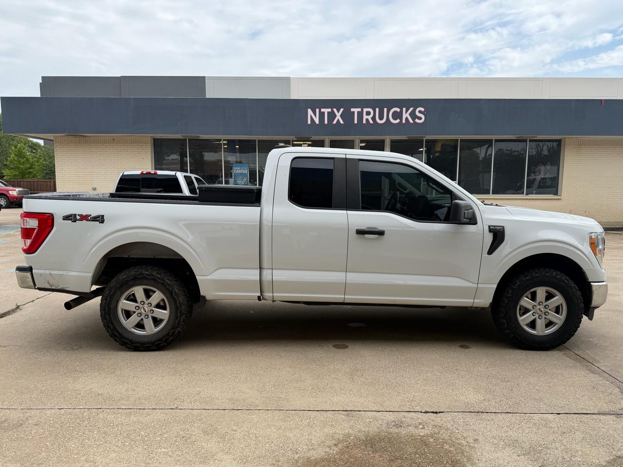 Ford F-150 XL SuperCab 8-ft. Bed 4WD 2022