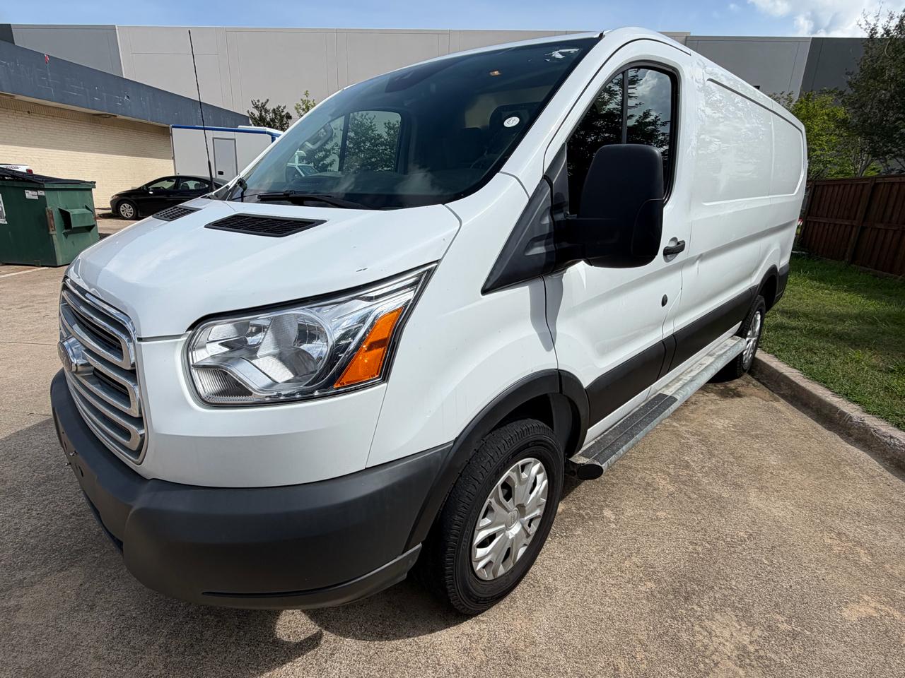 Ford Transit 250 Van Low Roof 60/40 Pass.130-in. WB 2019
