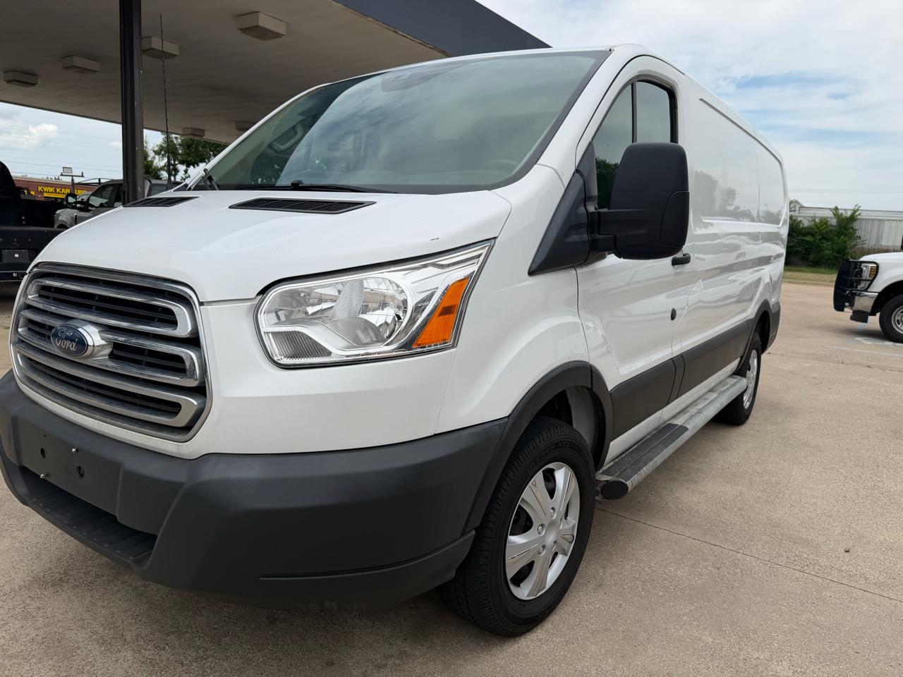 Ford Transit 250 Van Low Roof 60/40 Pass.130-in. WB 2019