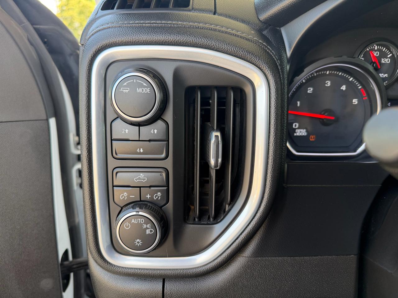 Chevrolet Silverado 3500HD LT Crew Cab 4WD 2021