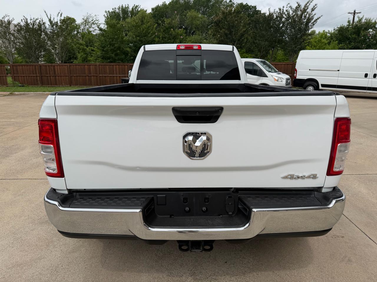 RAM 3500 Tradesman Crew Cab 4WD DRW 2022