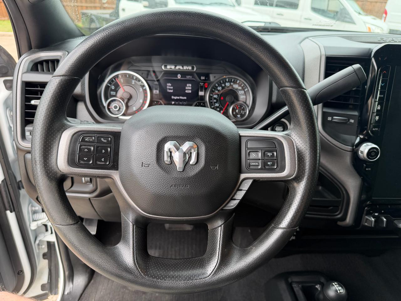 RAM 3500 Tradesman Crew Cab 4WD DRW 2022