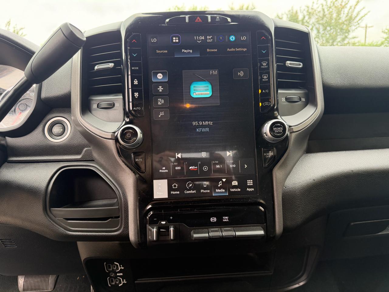 RAM 3500 Tradesman Crew Cab 4WD DRW 2022