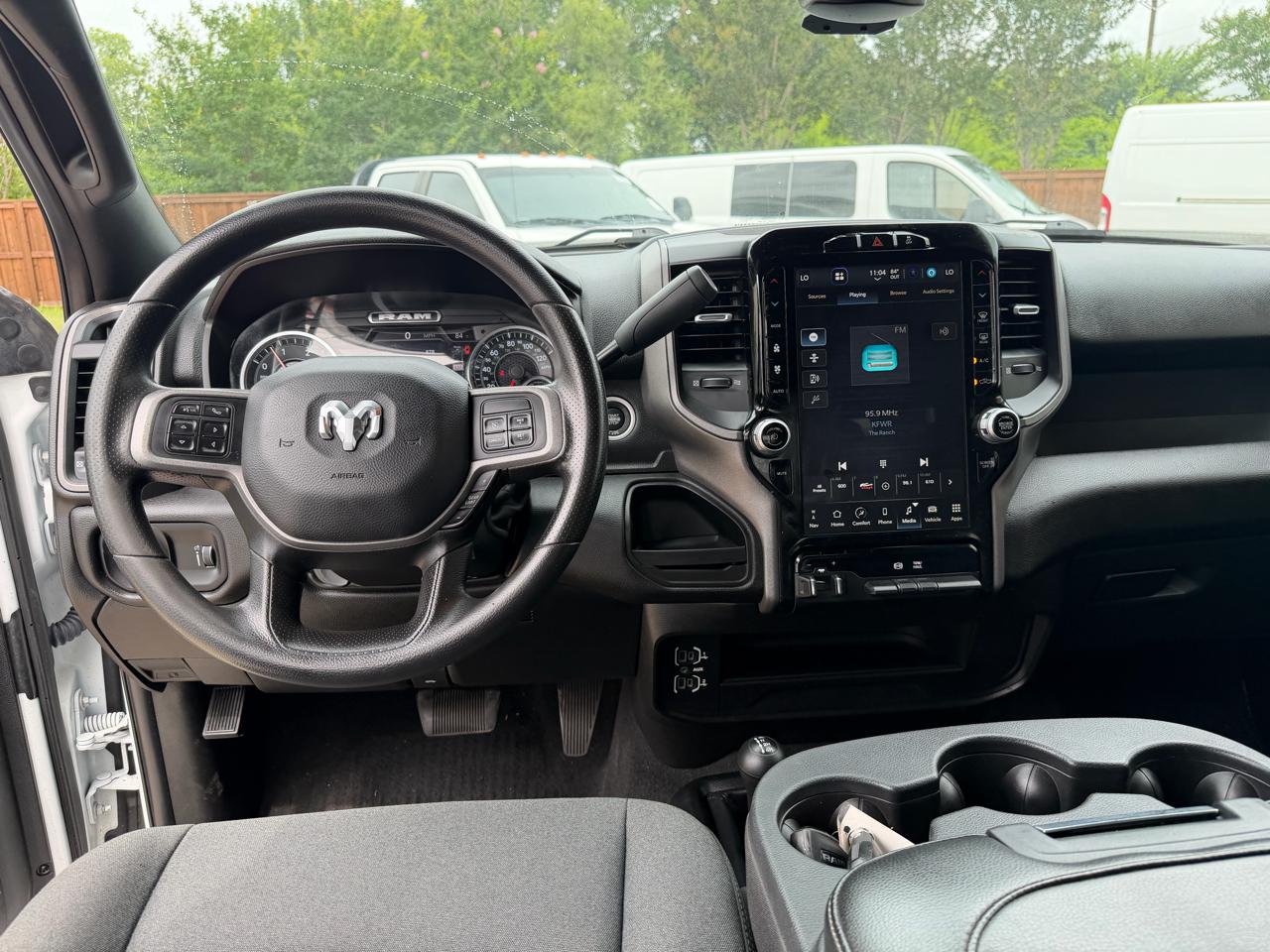 RAM 3500 Tradesman Crew Cab 4WD DRW 2022