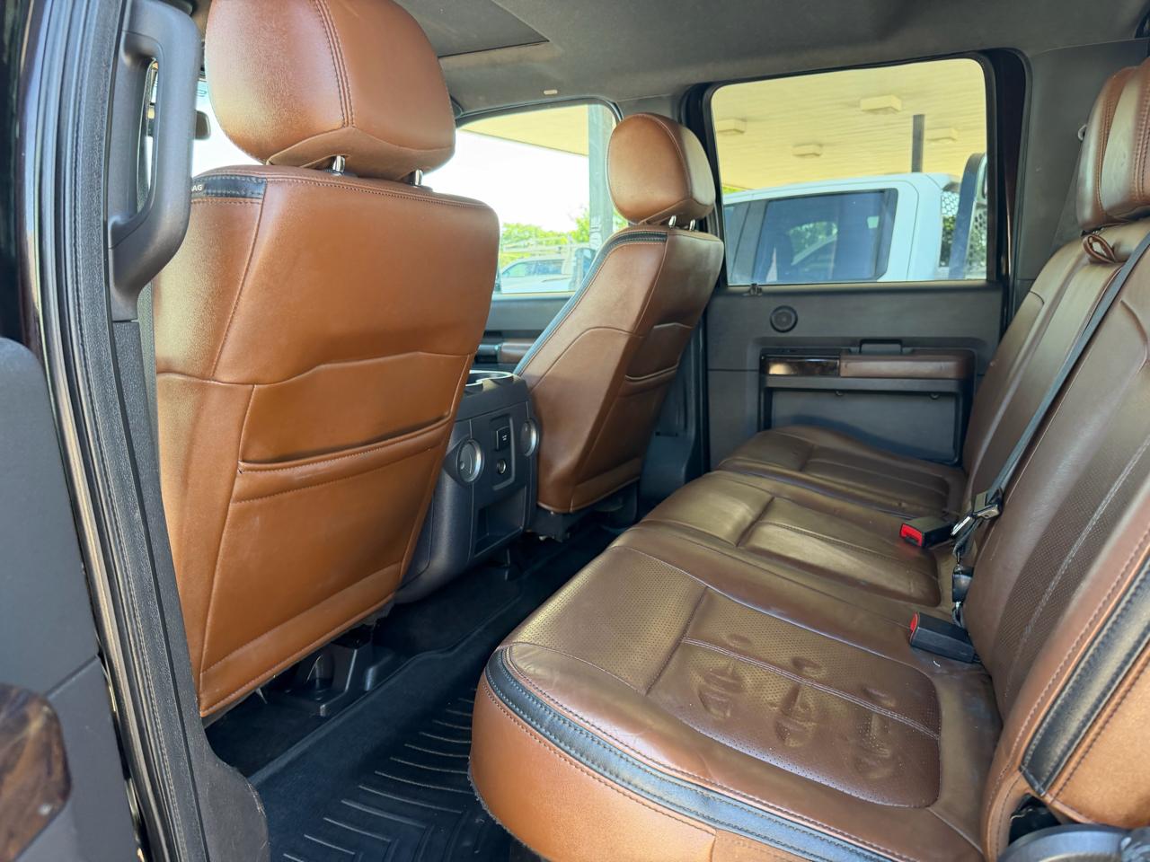 Ford F-350 SD Platinum Crew Cab Long Box 4WD DRW 2013