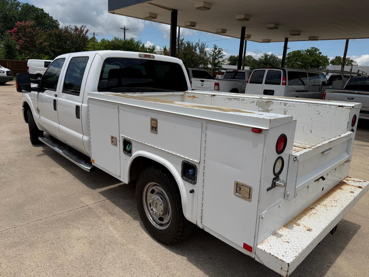 Ford F-250 SD XL Crew Cab 2WD 2014