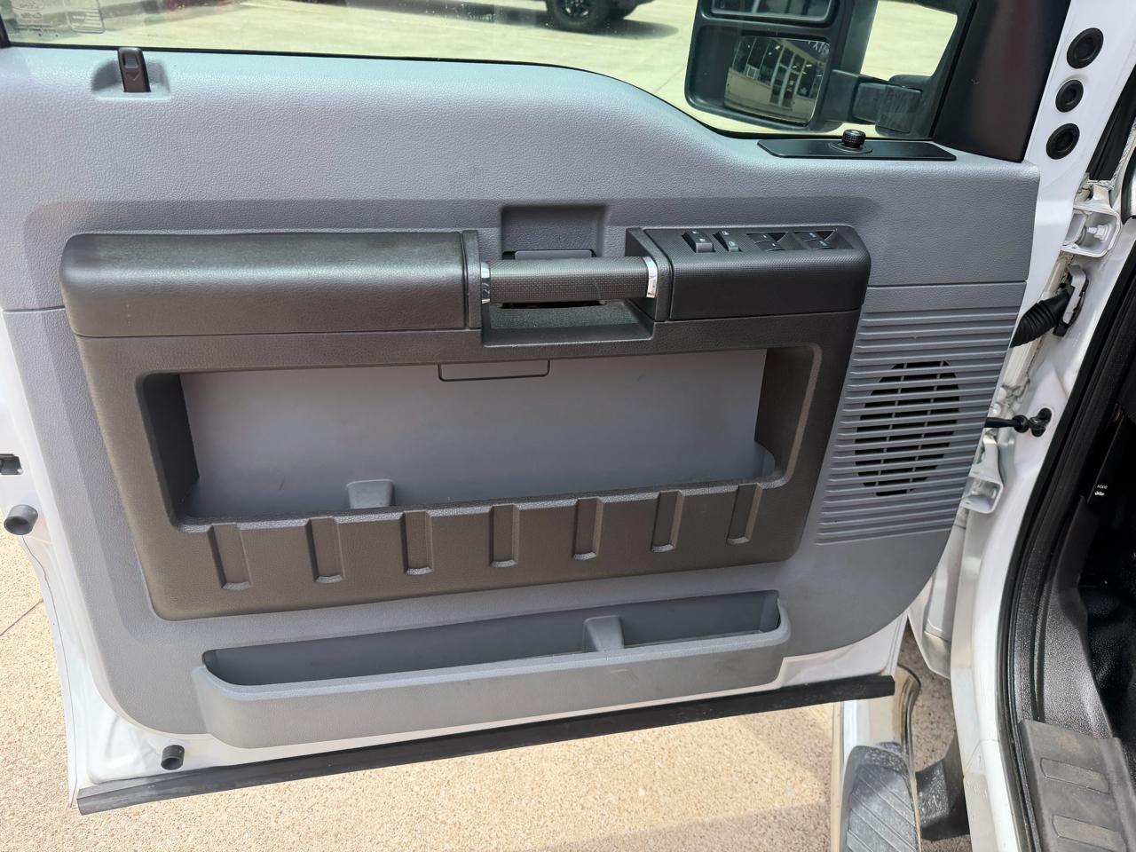 Ford F-250 SD XL Crew Cab 2WD 2014