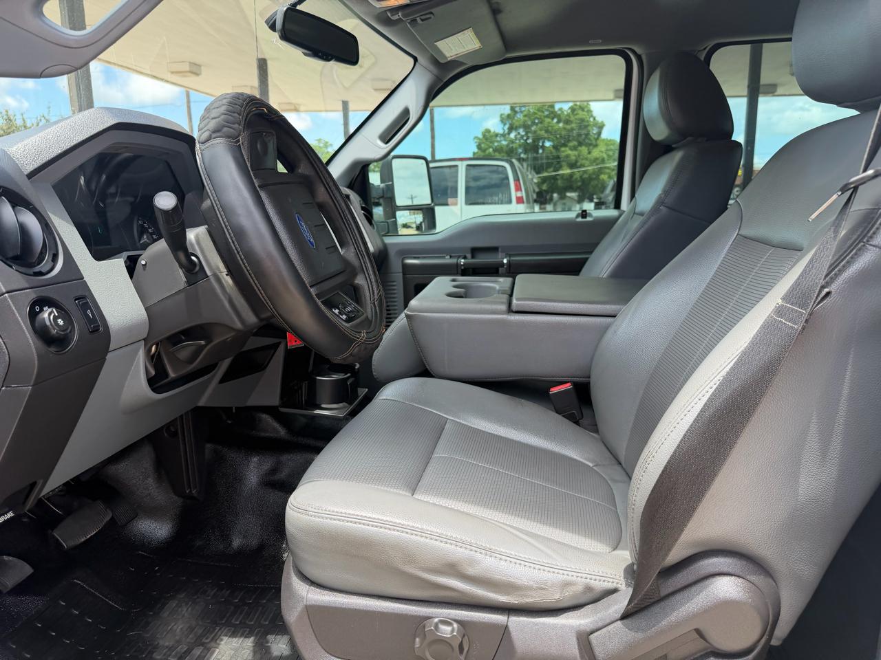 Ford F-250 SD XL Crew Cab 2WD 2014