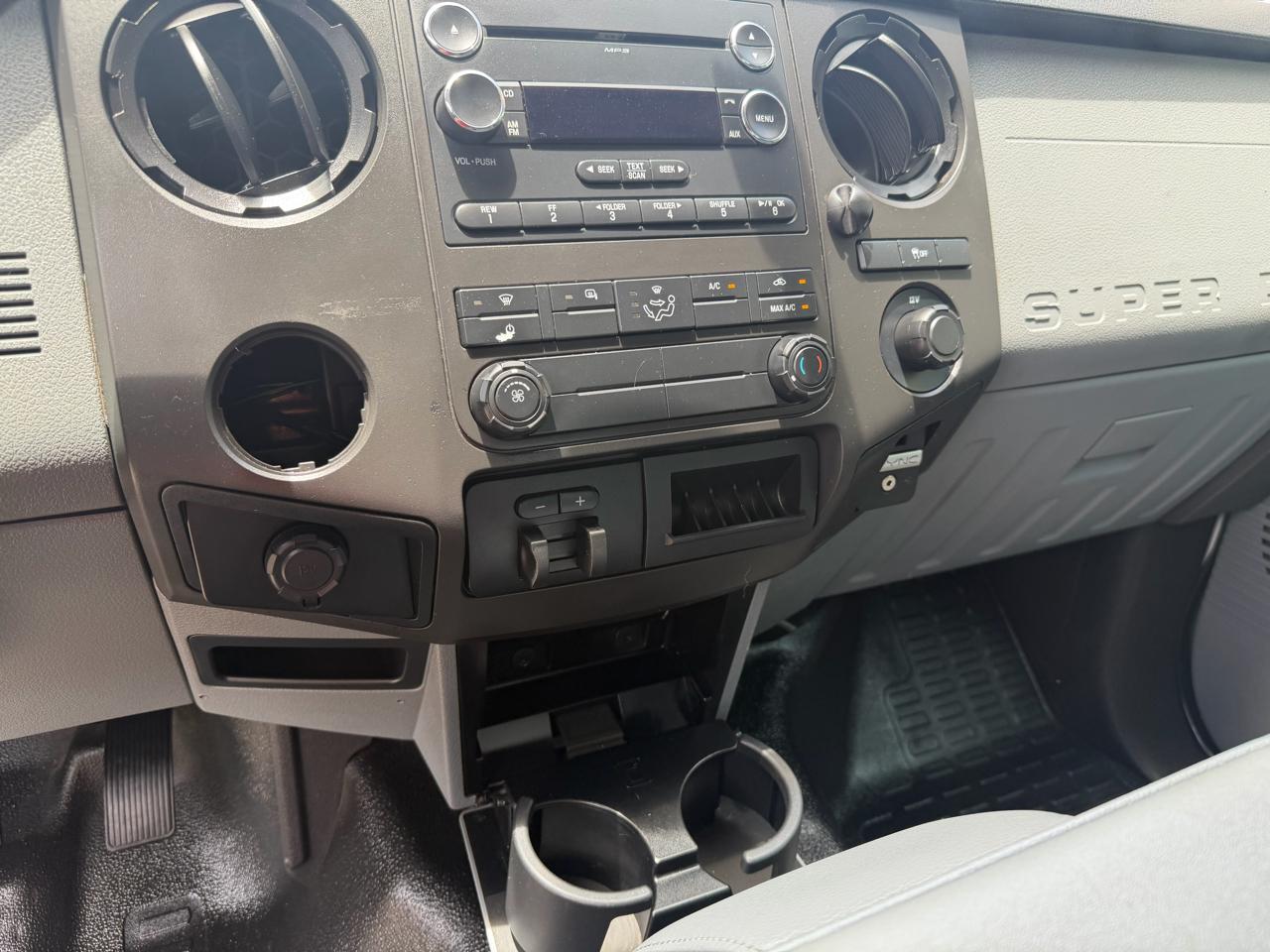 Ford F-250 SD XL Crew Cab 2WD 2014