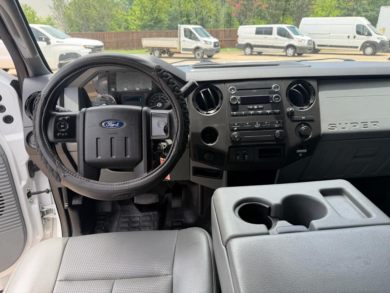 Ford F-250 SD XL Crew Cab 2WD 2014