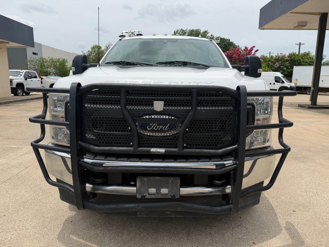 Ford F-350 SD XL Crew Cab Long Bed DRW 4WD 2022