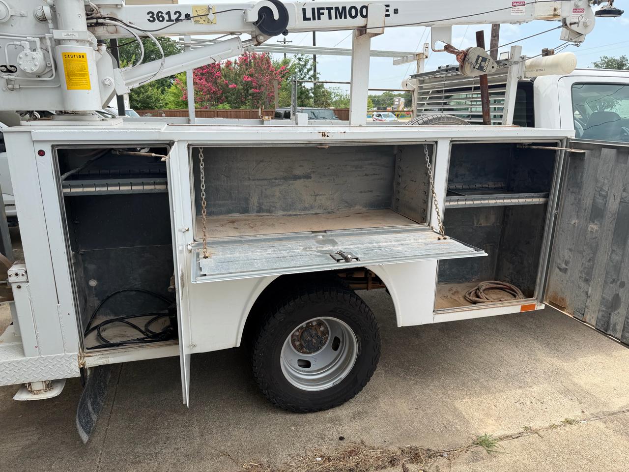 Ford F-350 SD XL Crew Cab Long Bed DRW 4WD 2022