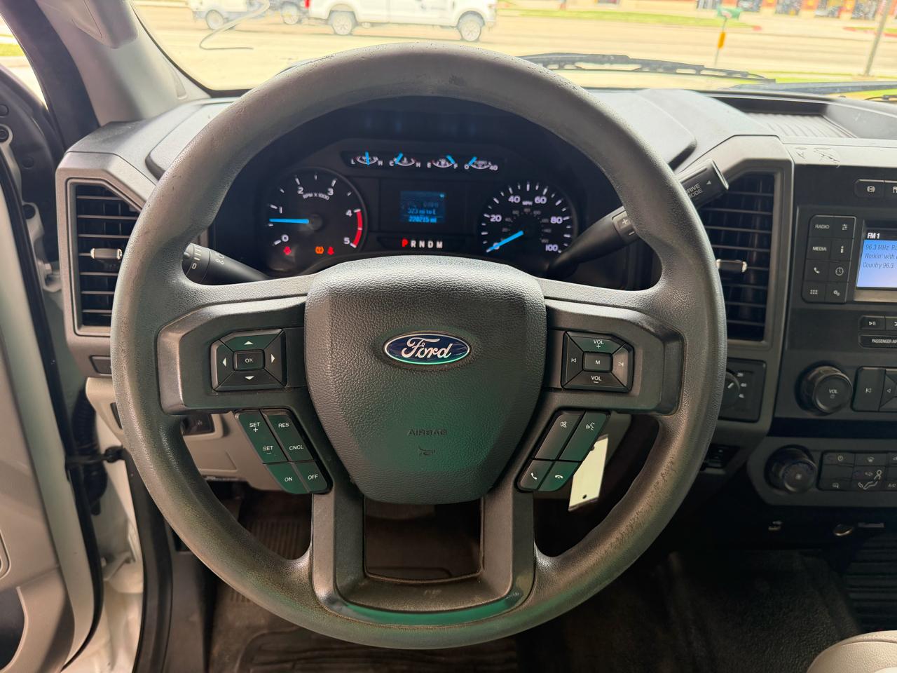 Ford F-350 SD XL Crew Cab Long Bed DRW 4WD 2022