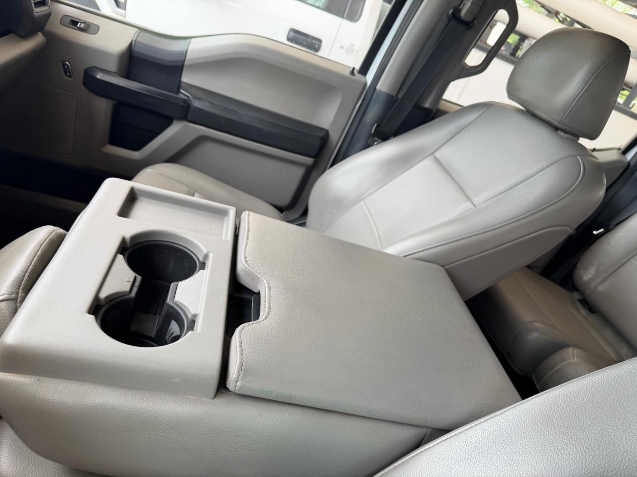 Ford F-350 SD XL Crew Cab Long Bed DRW 4WD 2022