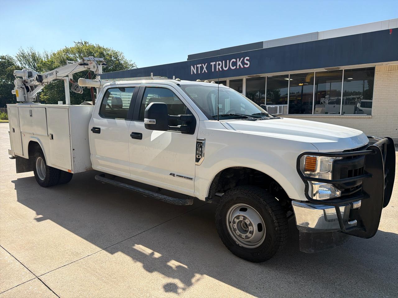 Ford F-350 SD XL Crew Cab Long Bed DRW 4WD 2022
