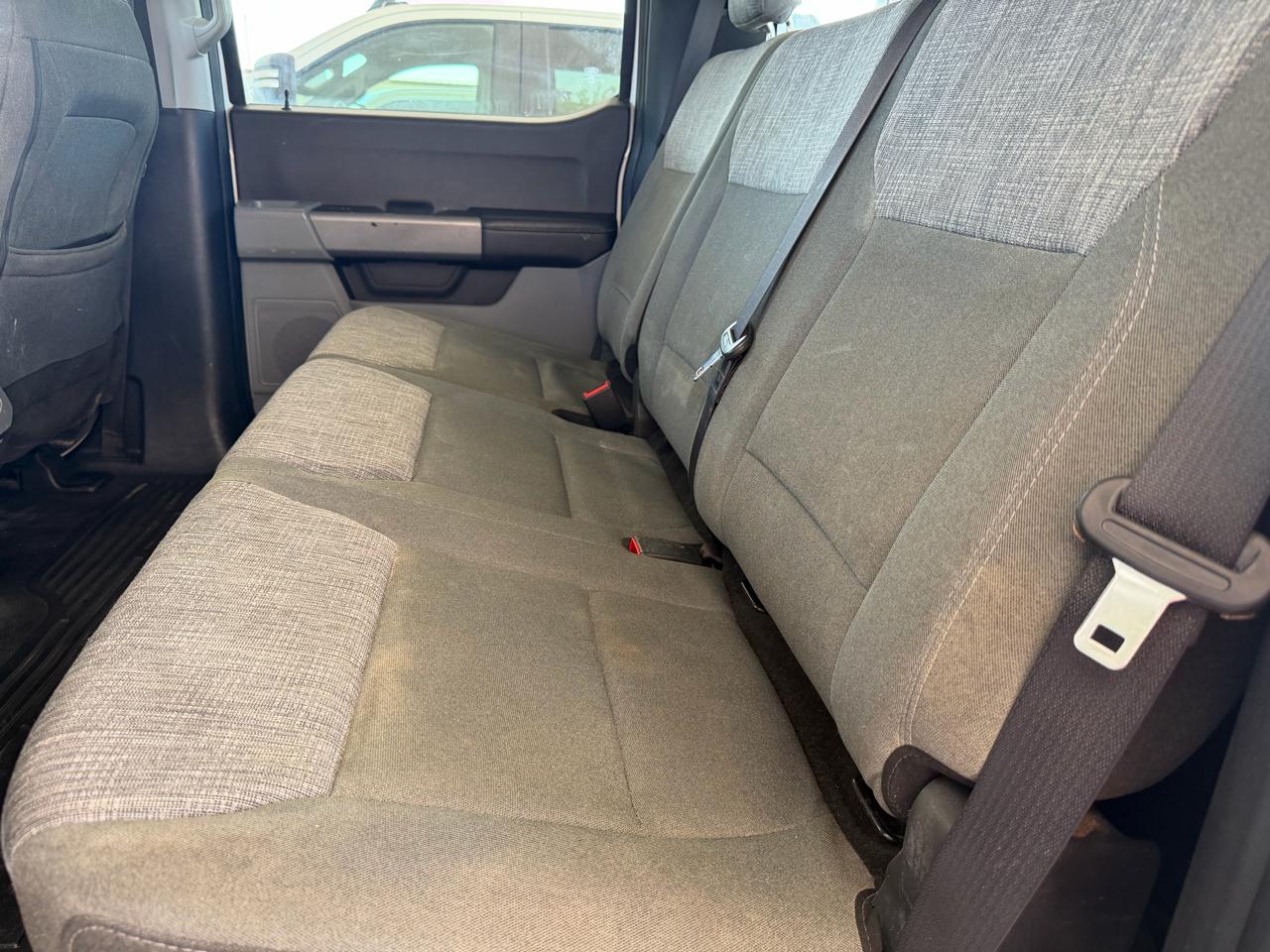 Ford F-350 SD XLT Crew Cab Long Bed DRW 4WD 2023
