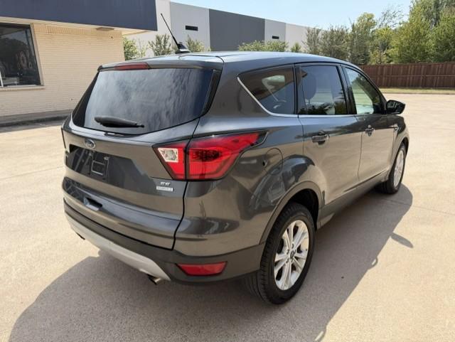 Ford Escape SE FWD 2019